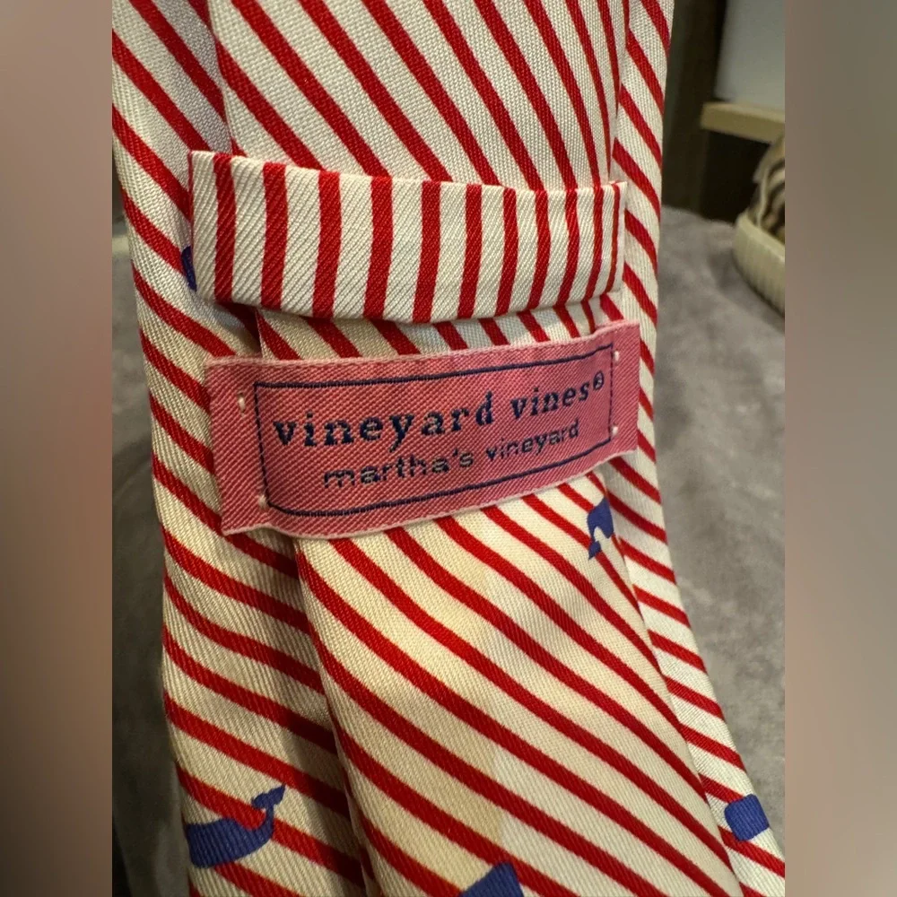 Vineyard Vines Red and White Striped Tie with Blue‎ Whales